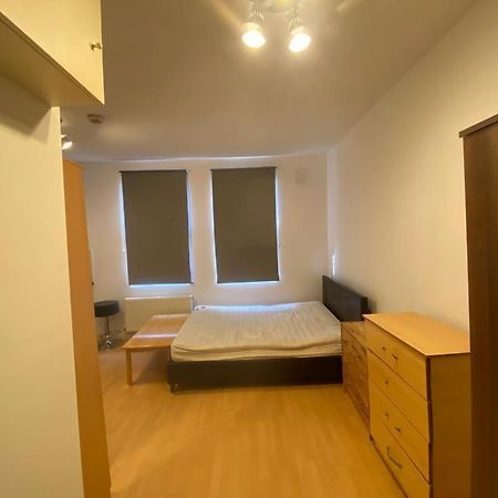 Golders Way Rooms Londra Exterior foto