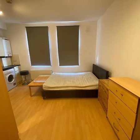 Golders Way Rooms Londra Exterior foto