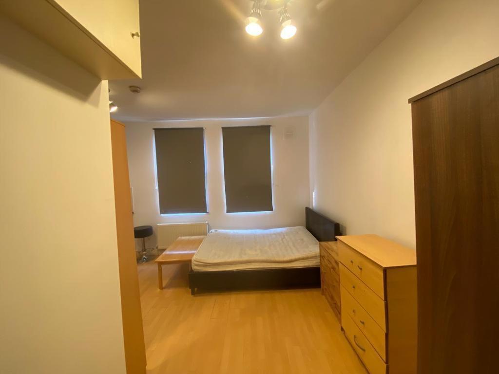 Golders Way Rooms Londra Exterior foto